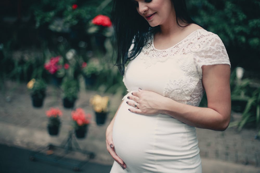 Piękna pamiątka na lata: Sesja ciążowa jako sposób na uwiecznienie wyjątkowych chwil